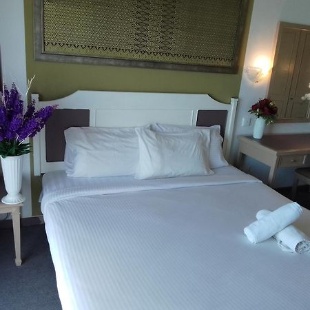 Beachfront Full Sea Penang Tanjung Bungah  Exterior foto